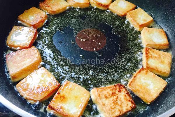 酱烧豆腐如何做，酱烧豆腐如何做好吃（酱烧豆腐）
