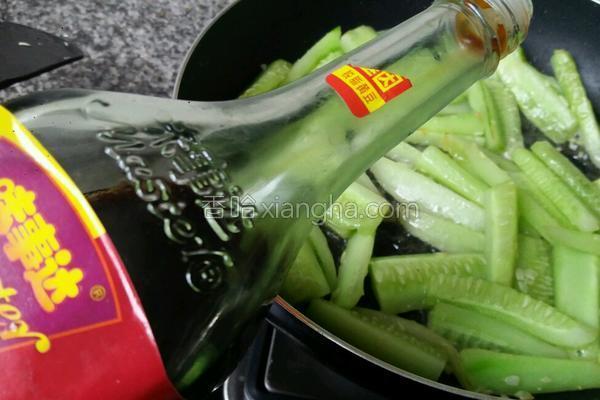 怎样做美味的红烧茄子黄瓜，黄瓜番茄怎么炒好吃（红烧黄瓜）