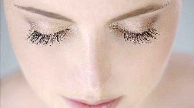 睫毛增长的5个方法，睫毛增长办法（真正有效的方法只有）