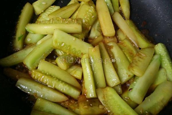 怎样做美味的红烧茄子黄瓜，黄瓜番茄怎么炒好吃（红烧黄瓜）