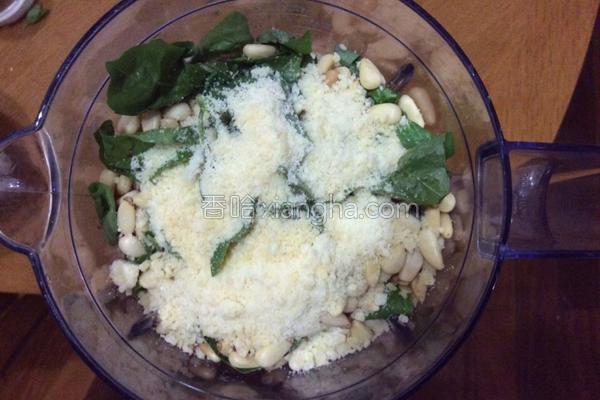 西餐罗勒酱的做法，意大利罗勒青酱