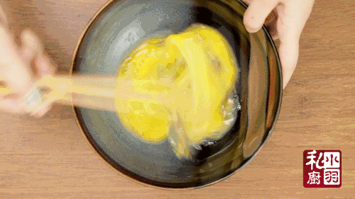 微波炉可以烤红薯，用微波炉如何能烤出美味的红薯（热乎乎的烤地瓜）