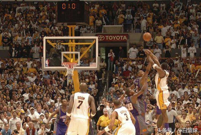 科比81分数据，科比最高得分81分数据（单场81分连续9场40+创6惊天神迹詹皇都汗颜）