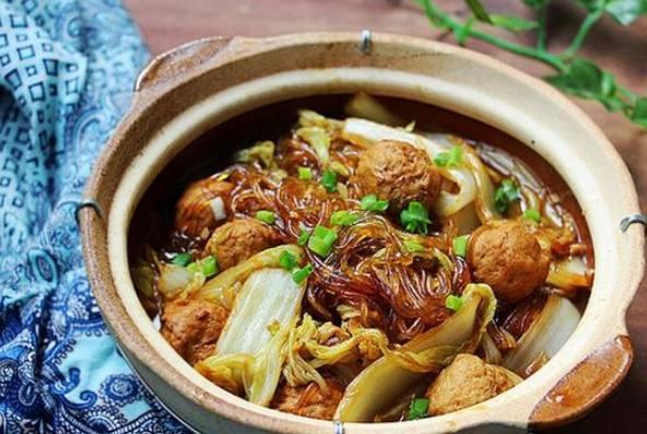 驴肉和什么一起炖最好，驴肉可以搭配什么炖一起炖（冬季滋补美食：白菜粉丝炖驴肉）