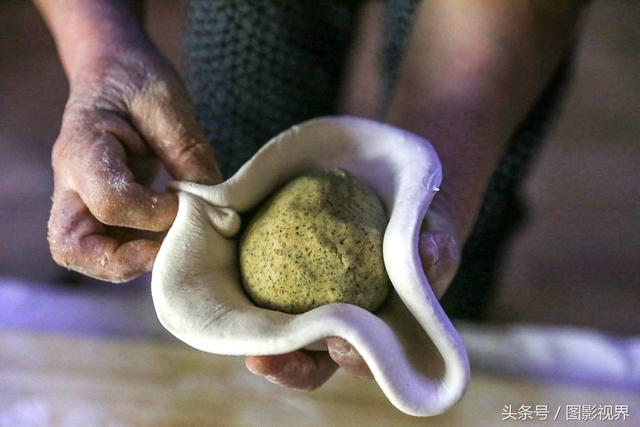 玉米面黄豆面小米面窝头做法，黄米面玉米面做窝窝头（黑豆黄豆玉米面小米面窝头白菜木耳猪肉大包子）