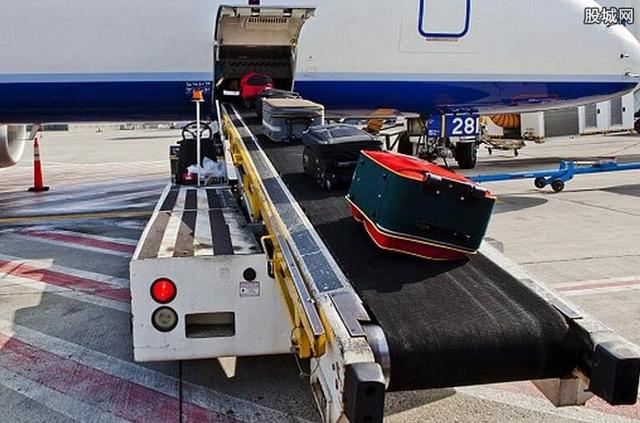 托运行李怎么收费，行李托运怎么收费（揭机场行李托运收费标准）