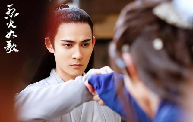 明晓溪的所有小说，明晓溪的全部小说有哪些（古言青春系列小说《烈火如歌》明晓溪）