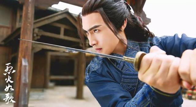 明晓溪的所有小说，明晓溪的全部小说有哪些（古言青春系列小说《烈火如歌》明晓溪）