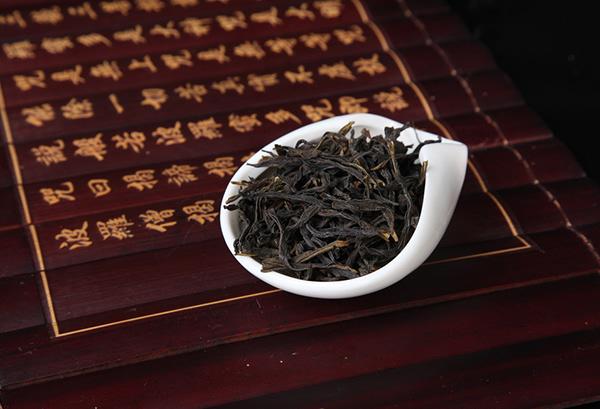 单丛茶作用与功效，单丛茶营养成分（什么是凤凰单丛茶）
