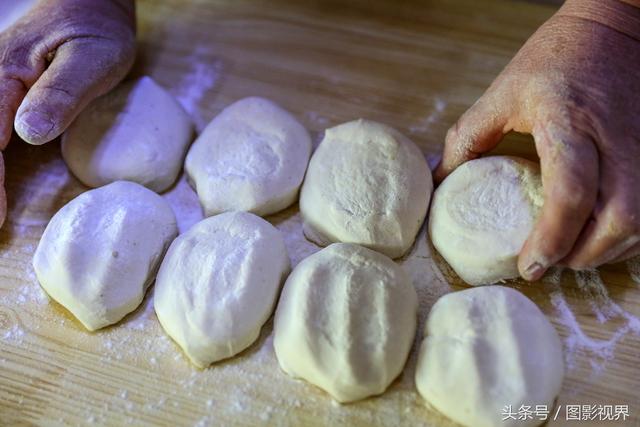 玉米面黄豆面小米面窝头做法，黄米面玉米面做窝窝头（黑豆黄豆玉米面小米面窝头白菜木耳猪肉大包子）