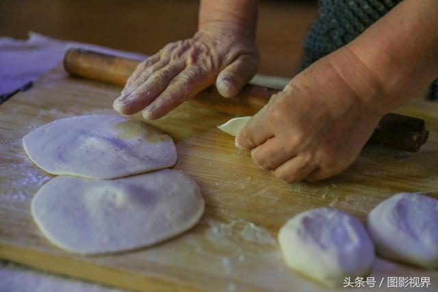 玉米面黄豆面小米面窝头做法，黄米面玉米面做窝窝头（黑豆黄豆玉米面小米面窝头白菜木耳猪肉大包子）