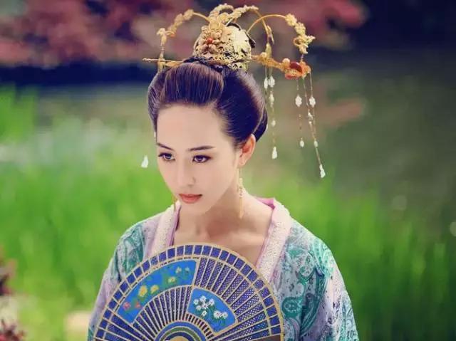 甯怎么读的呢，甯怎么读什么含义（阚清子、菅韧姿、张钧甯、易烊千玺）