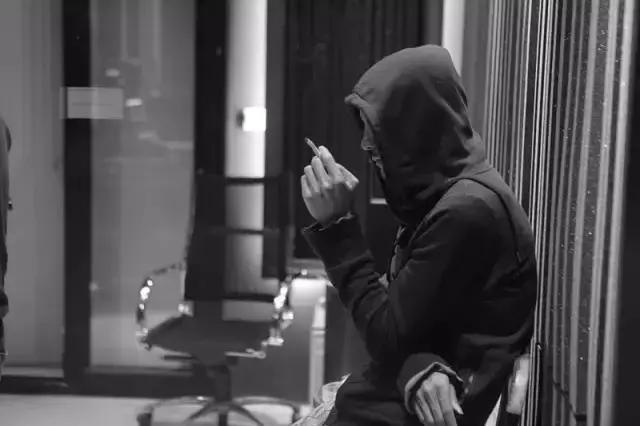 莲花生大士心咒，用天眼通看持莲师心咒（窦唯、许巍、朴树……这些佛系音乐人才是真正的淡泊名利）