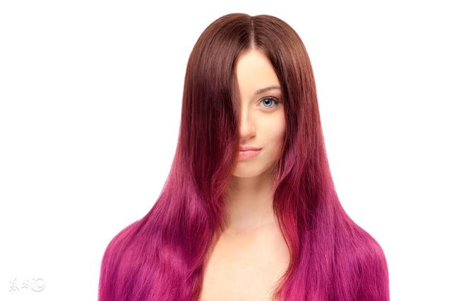 肤色偏黄暗沉适合什么发色（皮肤暗黄的女生）