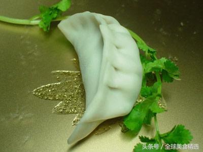 四方饺子皮最简单包法，方皮饺子怎么包（学学就可以在家人面前大显身手哦）