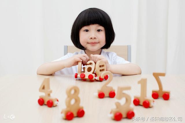 梓熙网名，梓熙（带熙字的女孩名字大全）