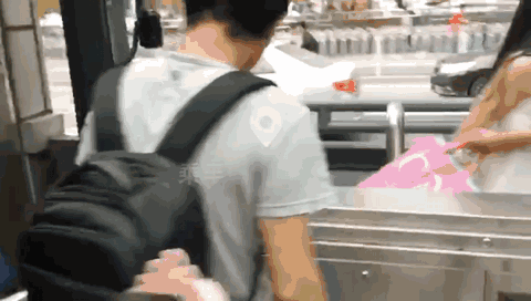 广州brt最旺的二个站，如今，在广州坐BRT这么酷炫