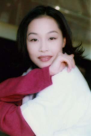 波斯猫（波斯猫歌曲，罗文带着王菲和彭羚唱《波斯猫》（波斯猫 歌曲）