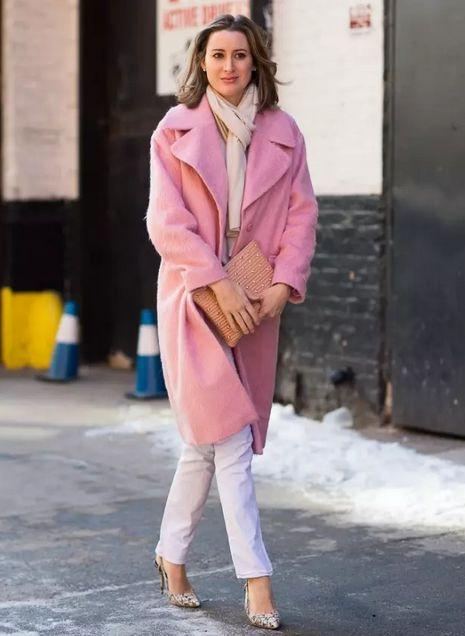 高腰短裤怎么搭配，高腰裤如何搭配上衣（粉丝系女生看起来很清爽大方）