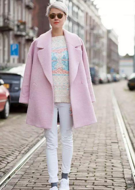 高腰短裤怎么搭配，高腰裤如何搭配上衣（粉丝系女生看起来很清爽大方）