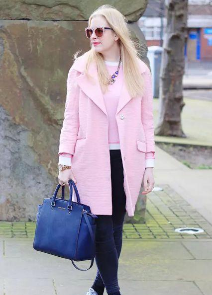 高腰短裤怎么搭配，高腰裤如何搭配上衣（粉丝系女生看起来很清爽大方）