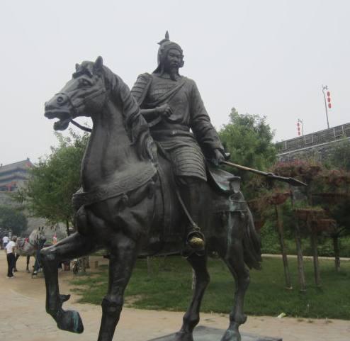 凌迟完的骨架有多恐怖，凌迟完的骨架上的肉（剩下的一副骨架被忠仆收好埋葬）