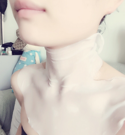 吸的草莓怎么快速消除，草莓印怎么快速消除（脖子上有草莓印怎么快速消除）