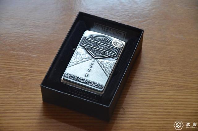 zippo打火机怎么换火石，zippo怎么换火石（我与我的zippo们）