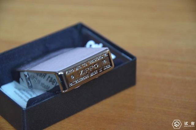 zippo打火机怎么换火石，zippo怎么换火石（我与我的zippo们）