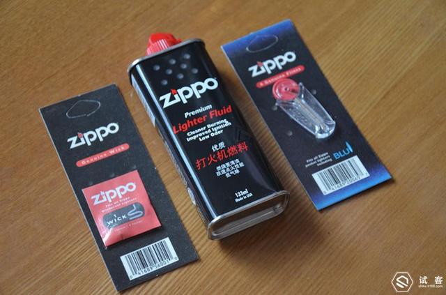 zippo打火机怎么换火石，zippo怎么换火石（我与我的zippo们）