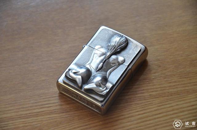 zippo打火机怎么换火石，zippo怎么换火石（我与我的zippo们）