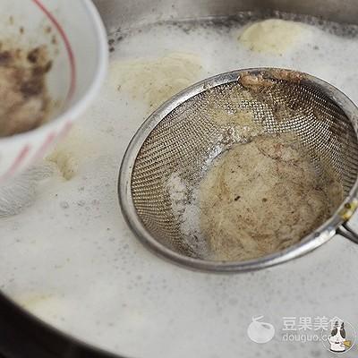 牛尾汤的功效与作用，癌症喝牛尾汤的功效与作用（红枣清炖牛尾汤的做法）