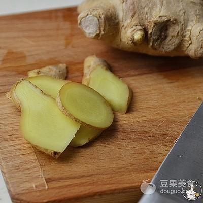 牛尾汤的功效与作用，癌症喝牛尾汤的功效与作用（红枣清炖牛尾汤的做法）