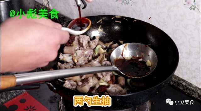 猪尾炖什么好吃，猪尾汤炖什么好吃（教你在家炖猪尾巴）