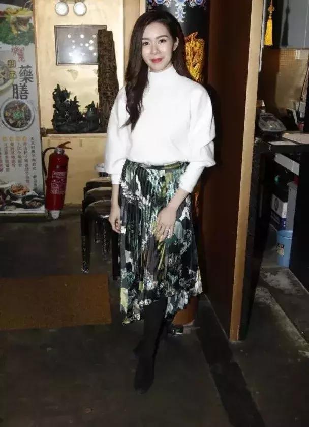 废青是什么意思，愤青的意思是什么（他开豪车却被说是90后“废青”）