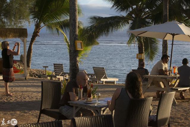 拉罗汤加岛，拉罗汤加岛 战场上的快乐圣诞（风景如画的拉罗汤加岛）