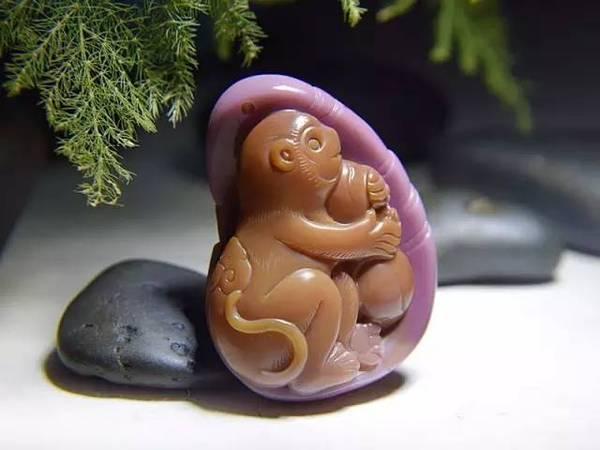 盐源是什么石头，盐源是什么石头吵的蛮火（盐源南红知识大全）