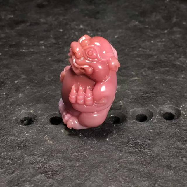 盐源是什么石头，盐源是什么石头吵的蛮火（盐源南红知识大全）