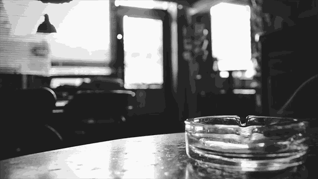 湿喷和干喷有什么区别，干喷和湿喷的特点是什么（汽车涂料注意事项）