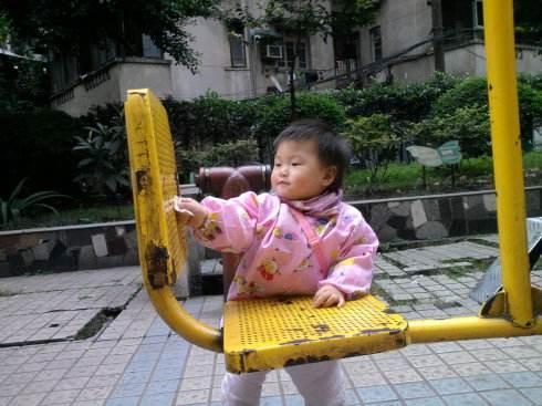 小孩子罩衣的详细制作方法及图纸步骤，儿童罩衣做法图解（你会让你家娃穿罩衣吗）