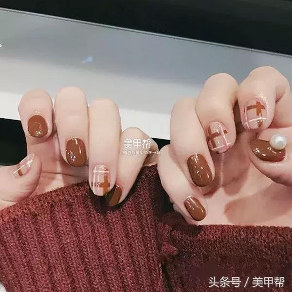 美甲图片大全，美甲图（这50款美甲，耐看不过时）