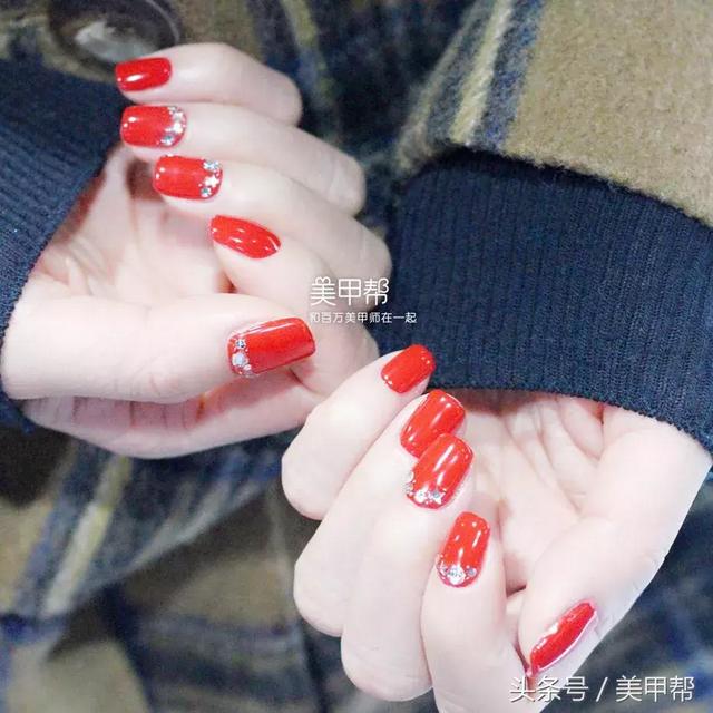 美甲图片大全，美甲图（这50款美甲，耐看不过时）