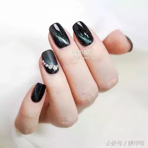 美甲图片大全，美甲图（这50款美甲，耐看不过时）