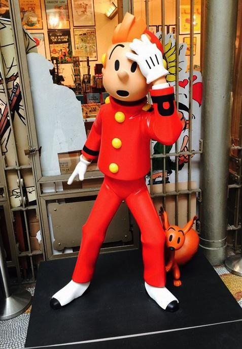 丁丁在苏联为什么买不到了，丁丁在苏联（80后们熟悉的丁丁和蓝精灵祖籍就在布鲁塞尔）