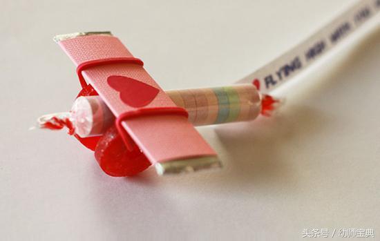 幼儿手工飞机制作方法，幼儿手工飞机制作大全（50多种手工飞机大合集）