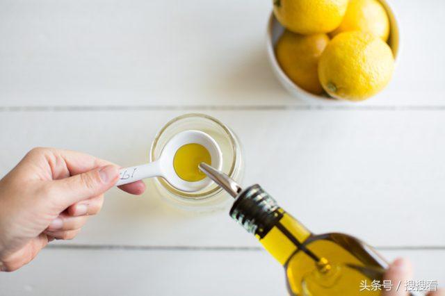 如何简单自制洗手液，护肤又杀菌（用4种原料在家DIY自制洗手液）