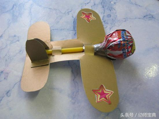 幼儿手工飞机制作方法，幼儿手工飞机制作大全（50多种手工飞机大合集）