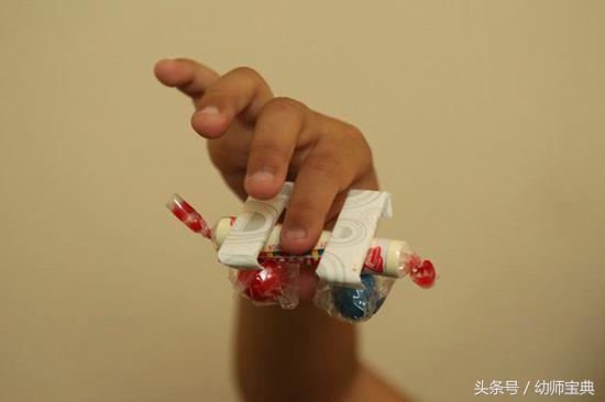 幼儿手工飞机制作方法，幼儿手工飞机制作大全（50多种手工飞机大合集）