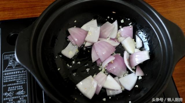 黄记煌焖锅的酱汁做法，黄记煌焖锅酱料的做法（教你做最简单的三汁焖锅）