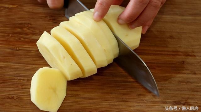 黄记煌焖锅的酱汁做法，黄记煌焖锅酱料的做法（教你做最简单的三汁焖锅）